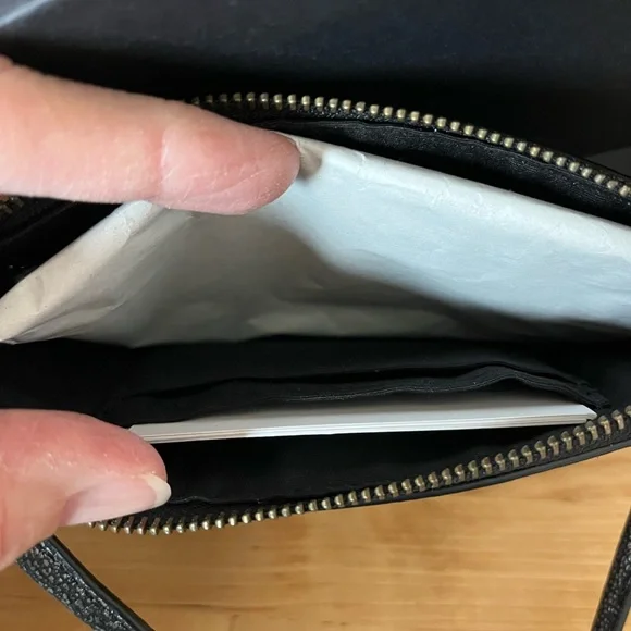 Coach Corner Zip Wristlet- NWT - Picture 4 of 9